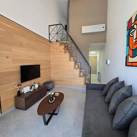 公寓 Divina Loft C Adults Only With Shared Pool 皮尔瓦利亚