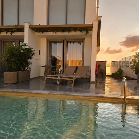 Divina Loft C Adults Only With Shared Pool アパート ペリヴォリア