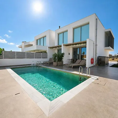 Divina Loft C Adults Only With Shared Pool